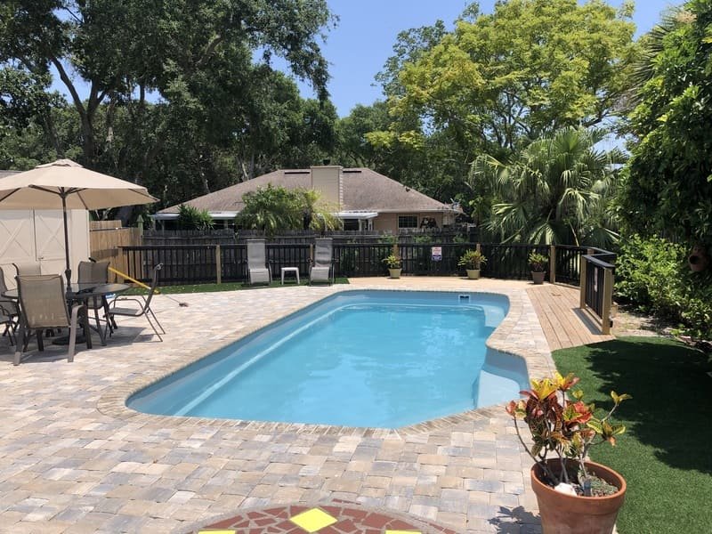 Backyard-pools-florida